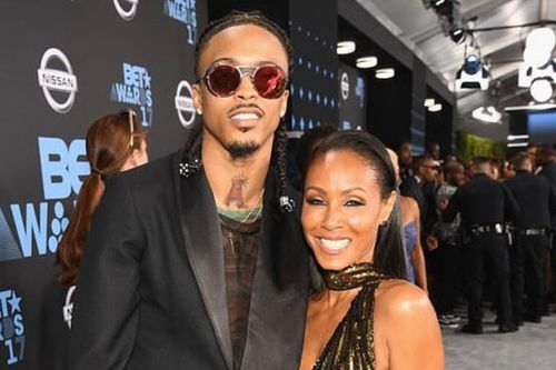 Vợ Will Smith bị tố ngoại tình với người đàn ông kém 21 tuổi