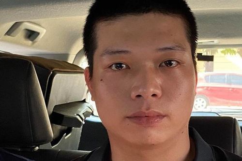 Khởi tố kẻ cướp tiệm vàng, đâm gục người truy đuổi