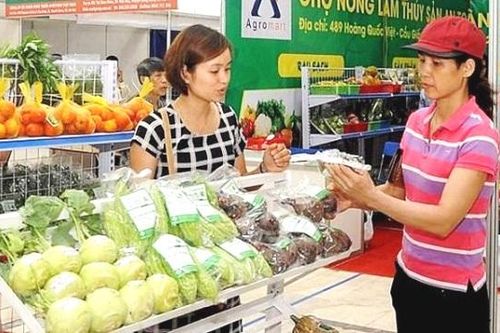 Nông sản miền núi phía Bắc quy tụ về Hà Nội vào cuối tháng 7/2020