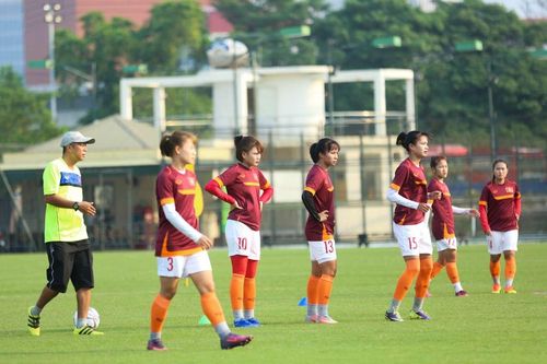 Tìm khiến nguồn nhân lực trẻ cho tuyển nữ Việt Nam