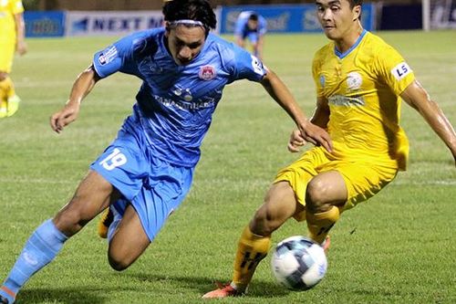 Giải hạng Nhất khốc liệt như V-League