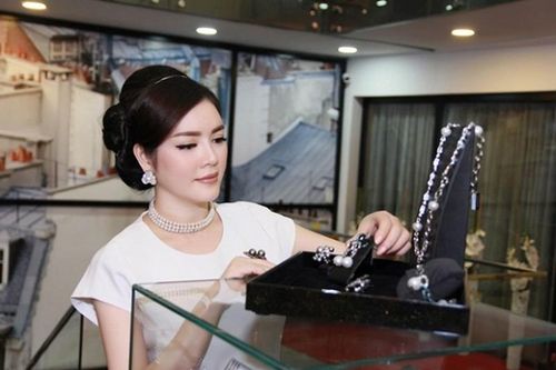 2 nữ đại gia kim cương Việt sở hữu tài sản 'khủng', nhan sắc đình đám