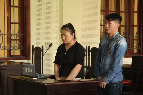 Rủ bạn gái cùng đi vận chuyển 'hàng trắng', cặp đôi dắt tay nhau vào tù