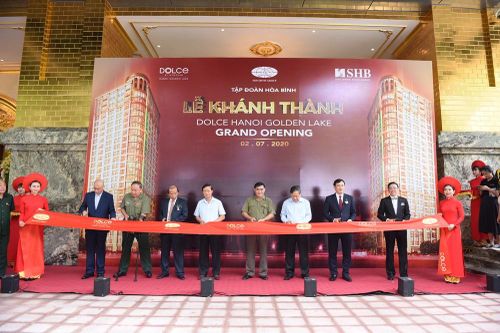 Khai trương khách sạn dát vàng Hà Nội Golden Lake