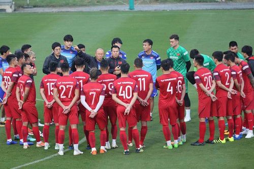 Tuyển Việt Nam đấu Kyrgyzstan trước trận gặp Malaysia