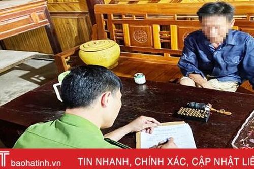 Thu hồi 14 khẩu súng và số lượng lớn đạn, mìn ở Hương Khê