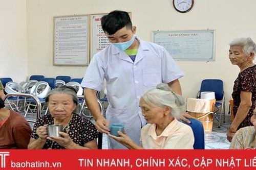 Cơ sở nuôi dưỡng người có công, bảo trợ xã hội 'giảm nhiệt' ngày nắng nóng