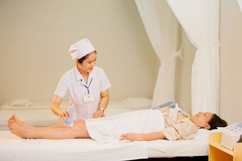 Phòng khám Hòa Ái Viên chuyên khoa Y học cổ truyền và Phục hồi chức năng – Chăm sóc bệnh nhân như chăm sóc người thân