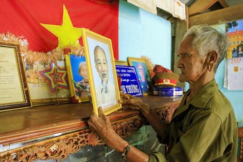 Người đi về cõi Mang Lung