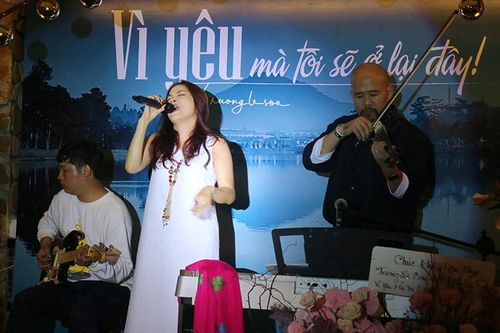 Đêm nhạc 'Vì yêu mà tôi sẽ ở lại đây'
