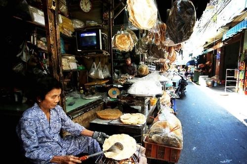 'Ai... giọng Quảng không?'