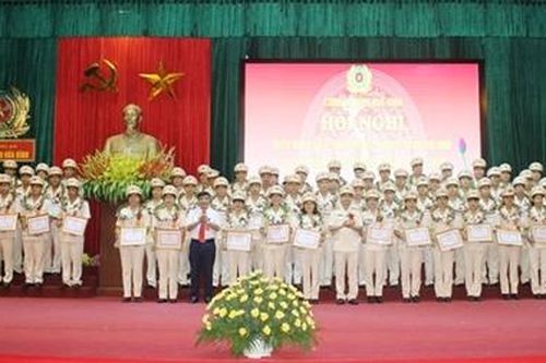 Những 'bông hoa đẹp'của Công an tỉnh Hòa Bình