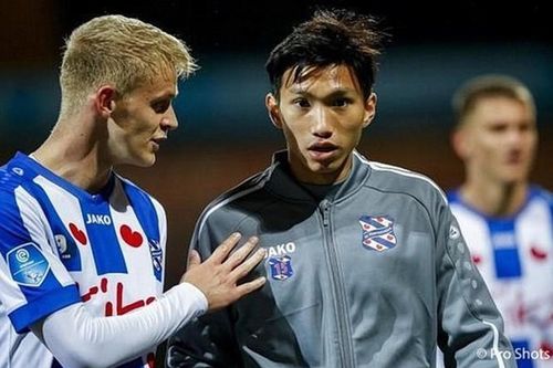Trang chuyển nhượng quốc tế cập nhật Văn Hậu kết thúc hợp đồng ở Heerenveen