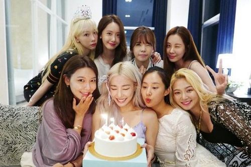 SM Ent bất ngờ thả 'thính thơm' về SNSD khiến cộng đồng SONE một phen náo loạn
