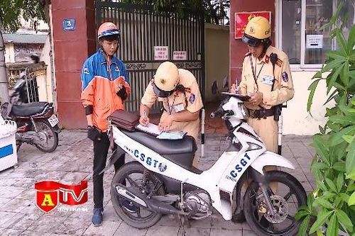 Gần 500 người vi phạm giao thông, chỉ một người nộp phạt trực tuyến