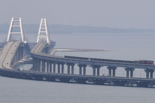 Nga khánh thành đường sắt xuyên biển nối bán đảo Crimea với lục địa