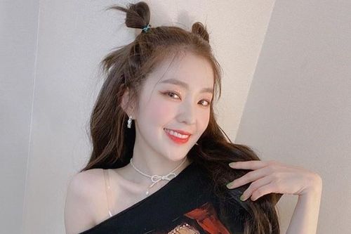 Mỹ nhân Red Velvet đã dùng phụ kiện gì để nâng tầm nhan sắc?