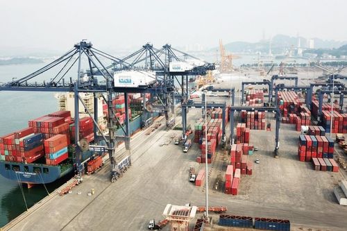 Vượt qua khó khăn nửa đầu 2020, Quảng Ninh khẳng định bản lĩnh, quyết tâm cán đích
