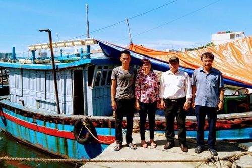 Hỗ trợ thiết bị khai thác thủy sản cho ngư dân