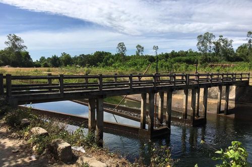 Đi tắm kênh, học sinh lớp 7 đuối nước thương tâm