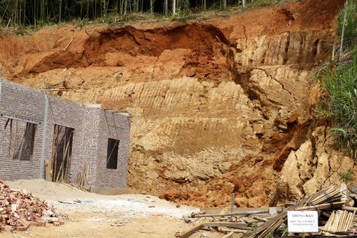 Mưa to khiến nhiều khu vực ở Lào Cai có nguy cơ sạt lở đất cao