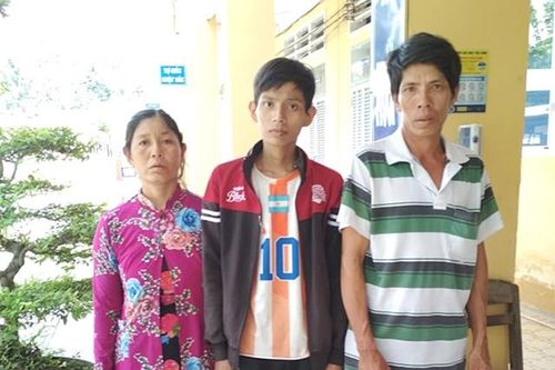 Xin hãy giúp đỡ cậu học trò nghèo không may mắc bệnh