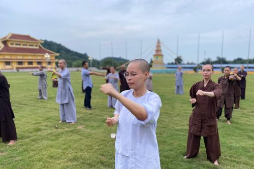 Hà Nội : Học viện bổ sung lớp võ cho Tăng Ni sinh