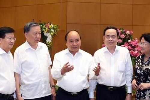 Thúc đẩy 'cỗ xe tam mã' để đạt tăng trưởng cao nhất