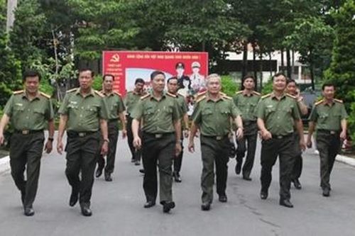 Thứ trưởng Lê Tấn Tới kiểm tra công tác tại Bộ Tư lệnh cảnh vệ phía Nam