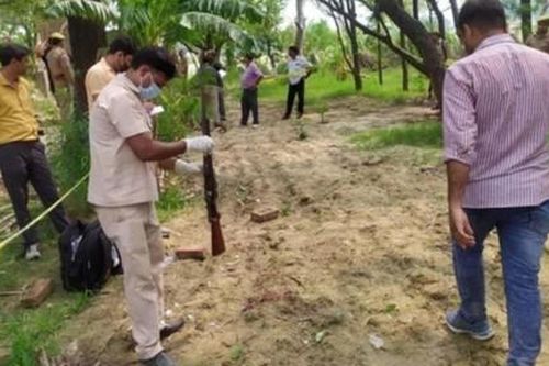Truy bắt tên tội phạm khét tiếng có 60 tiền án, 15 cảnh sát thương vong