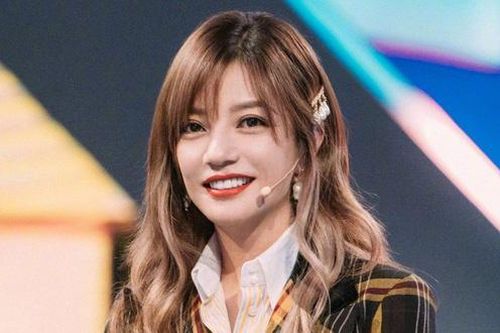 Triệu Vy xóa toàn bộ ảnh chồng