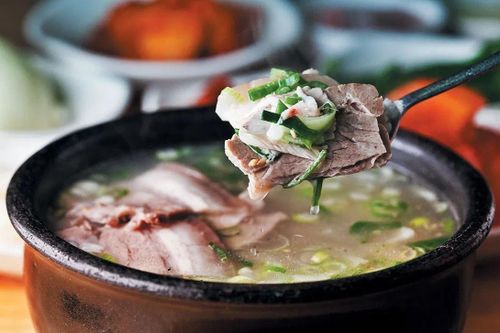 Đặc sản canh đầu lợn trứ danh của Hàn Quốc