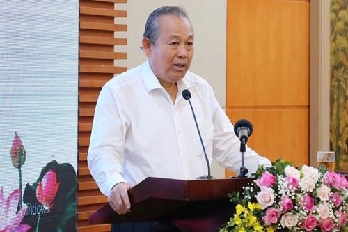 Phó thủ tướng: Loại khỏi bộ máy cán bộ tiếp tay cho buôn lậu