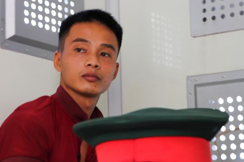 Trao giấy khen cho 3 người dân giúp cảnh sát bắt Triệu Quân Sự