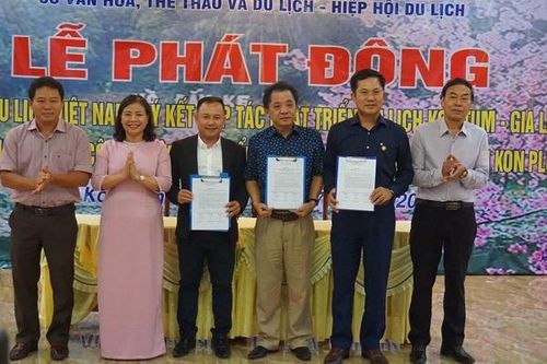 Kon Tum: Phát động chương trình 'Người Việt Nam đi du lịch Việt Nam'