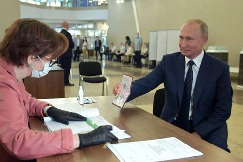 Động thái mới của Tổng thống Nga Putin sau cuộc bỏ phiếu sửa đổi Hiến pháp