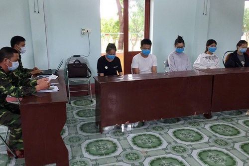 5 người Trung Quốc nhập cảnh trái phép vào Quảng Ninh, khai đến khách sạn đánh bạc
