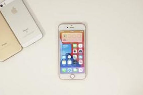 Tưởng vứt đi nhưng chiếc iPhone đã có 5 năm tuổi đời này vẫn chạy mượt mà khi lên iOS 14