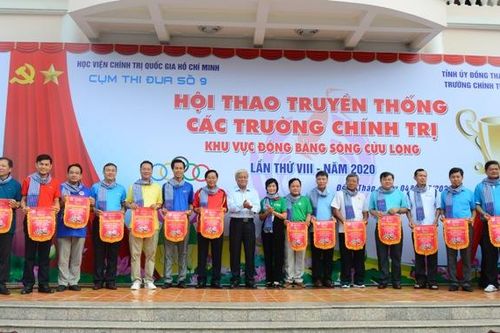 Hội thao truyền thống các trường chính trị khu vực đồng bằng sông Cửu Long lần thứ VIII