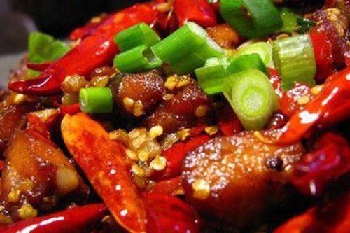 Thực phẩm vừa nhanh già, vừa khiến da đầy mụn, nhiều người Việt mê ăn hàng ngày