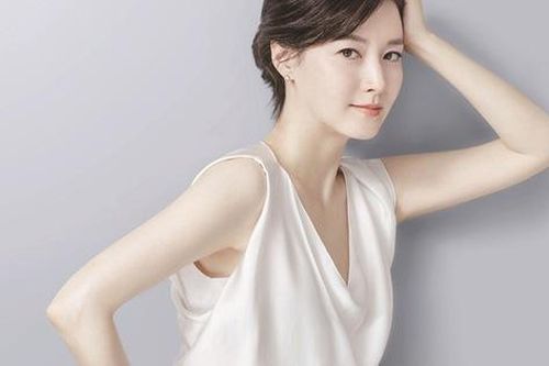 'Gái già' yêu lâu năm mà không được cưới mà chẳng dám chia tay, nhà tâm lý học chỉ ra 3 hướng phụ nữ nên nhìn nhận lại!