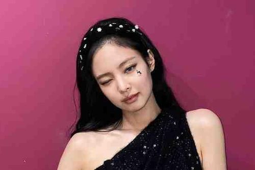 Vừa chia tay mái tóc 'Dương Qua đại hiệp', Jennie thăng hạng nhan sắc trở lại