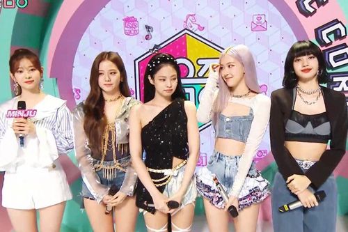 Black Pink trình diễn 'How You Like That', Rosé mất điểm vì quần ngắn