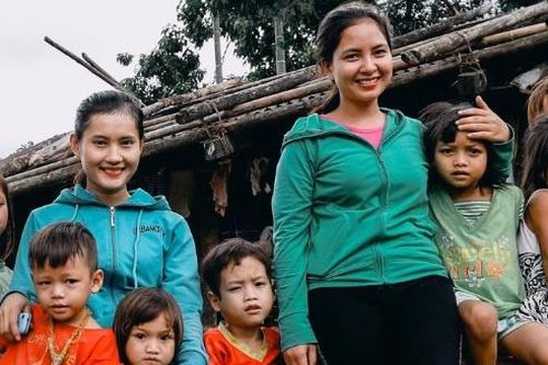 Cô giáo dạy giữa đỉnh trời viết thư cảm ơn ngày bế giảng