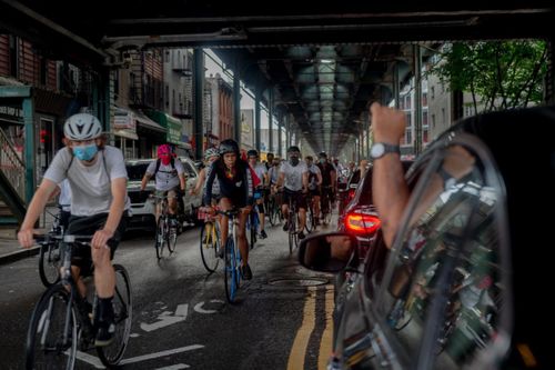 'Như một đội kỵ binh' - cuộc biểu tình trên yên xe đạp ở New York