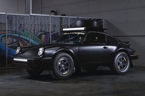 Porsche 911 Safari - bản độ nâng gầm chạy offroad giá 375.000 USD