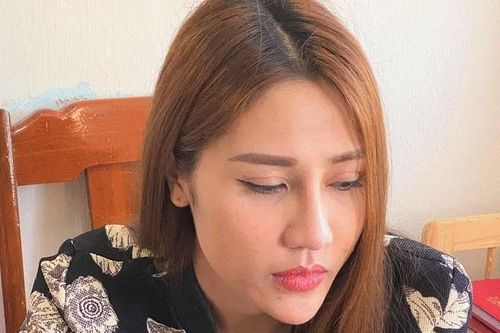 'Tú bà' 9X cùng 3 chân dài bán dâm trong khách sạn