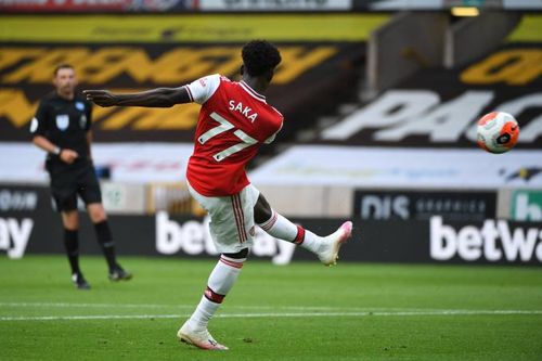 Bukayo Saka đi vào lịch sử Arsenal với bàn thắng tung lưới Wolves