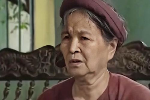 Thương nhớ 'người phụ nữ nhân hậu hiền lành' - NSƯT Hoàng Yến
