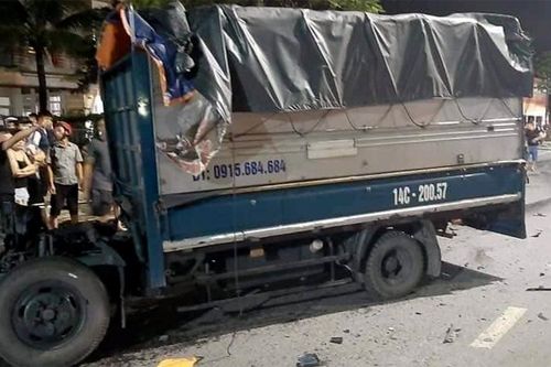 Quảng Ninh: Hai ôtô tải đâm trực diện, 4 người thương vong